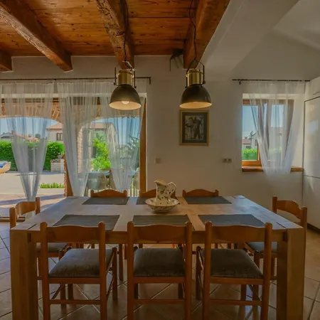 Sonne In Paradis * Butkovići
